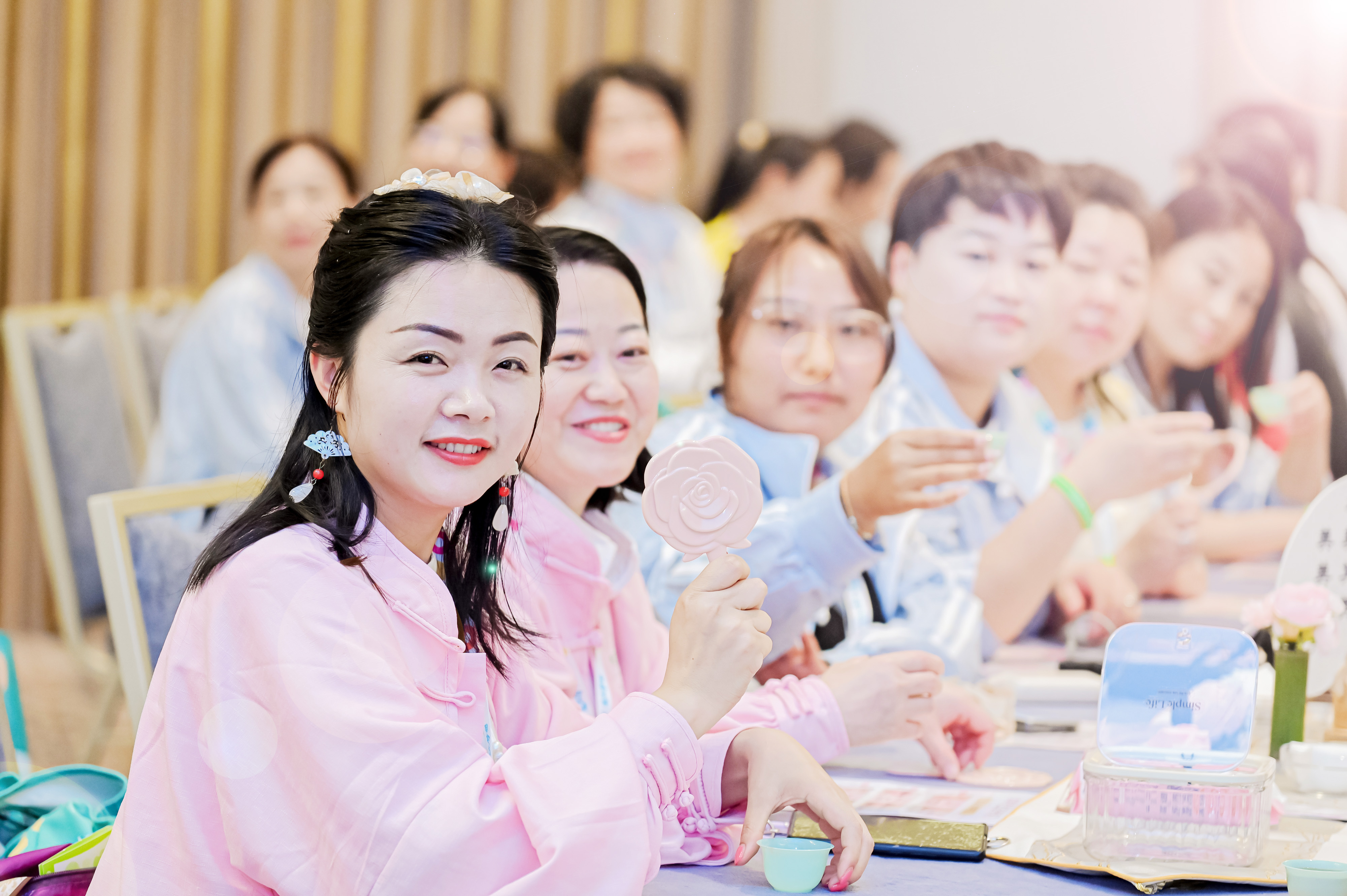 无限极微刊-中华养生客厅03-2025-0520推文插图-泰国之旅