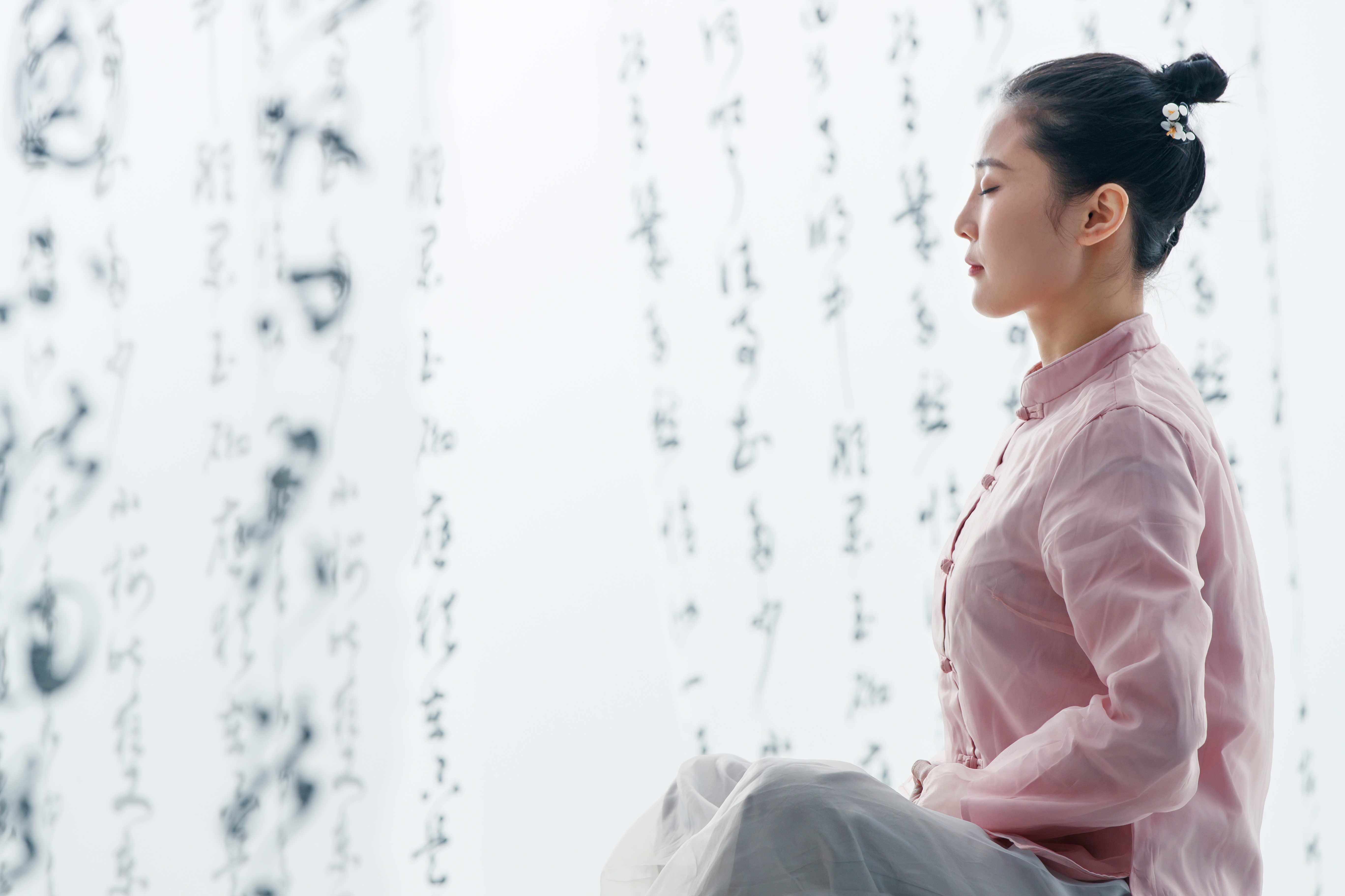 20250510-新平衡生活+-从失衡到新生：解开更年期的双重密码-图片素材(6)
