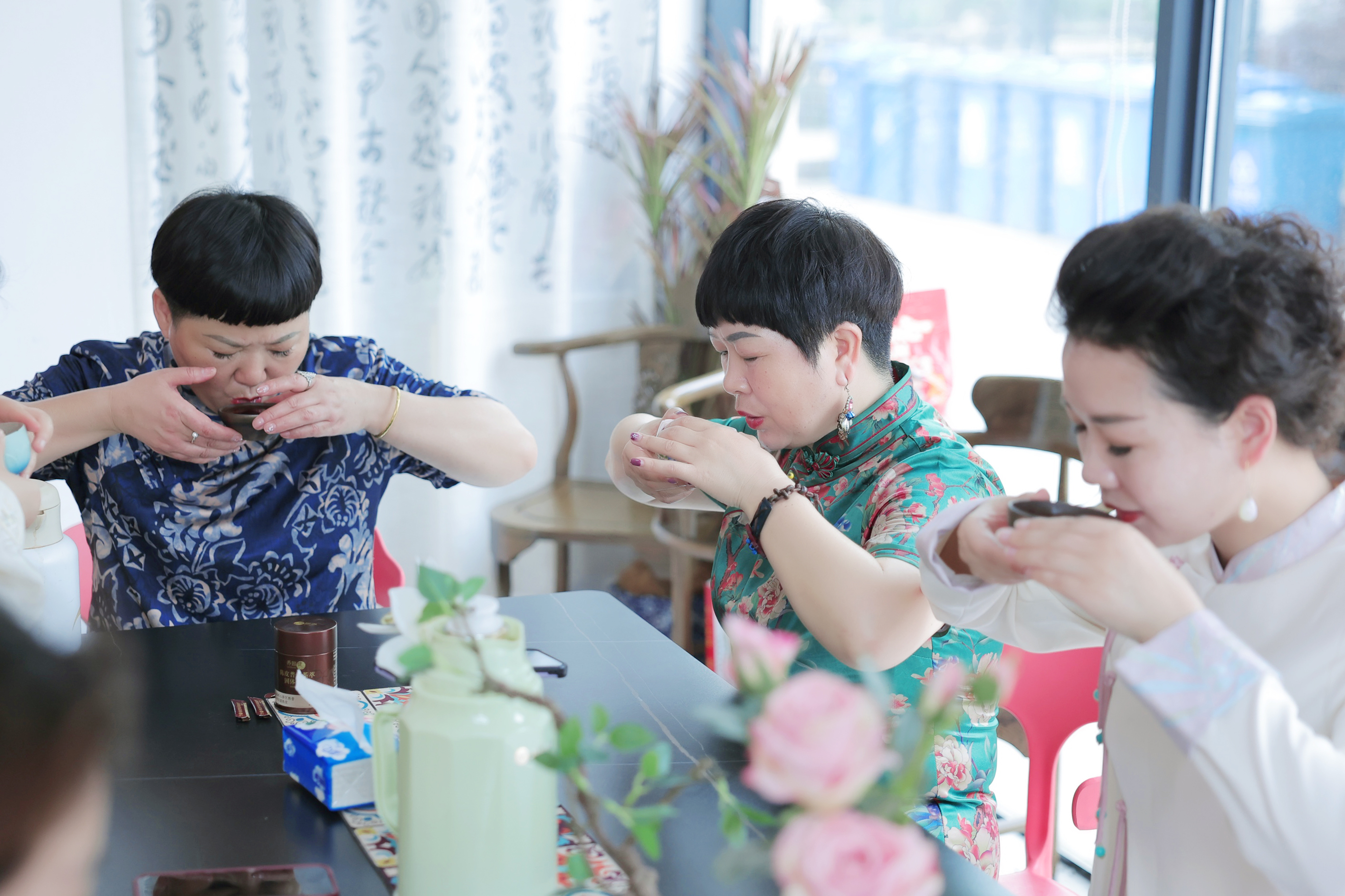 无限极微刊-打卡卯申茶修-2025-0801推文插图-人生回报率很高的一件事：培养输出型爱好
