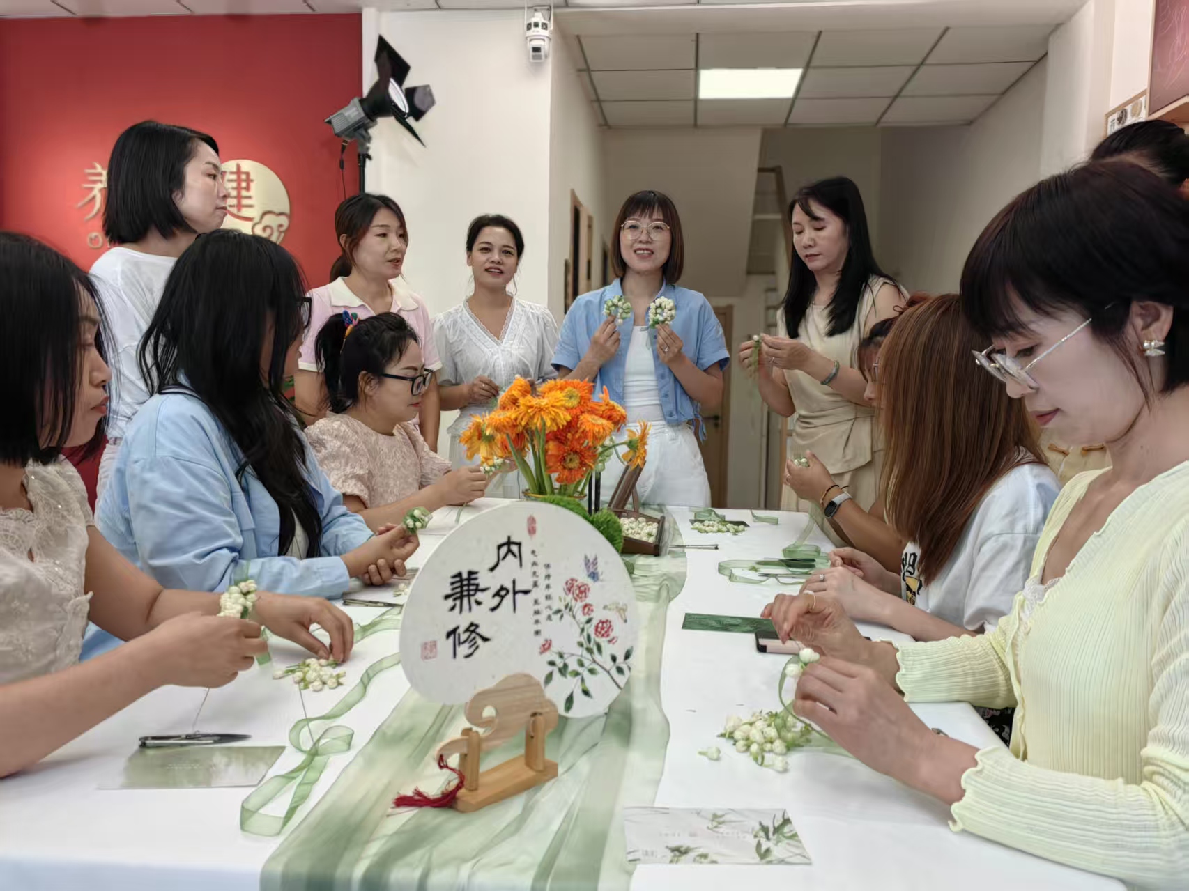 img_v3_02r5_9ecee98f-6b6f-448e-b07a-f7e3f0c61d8g