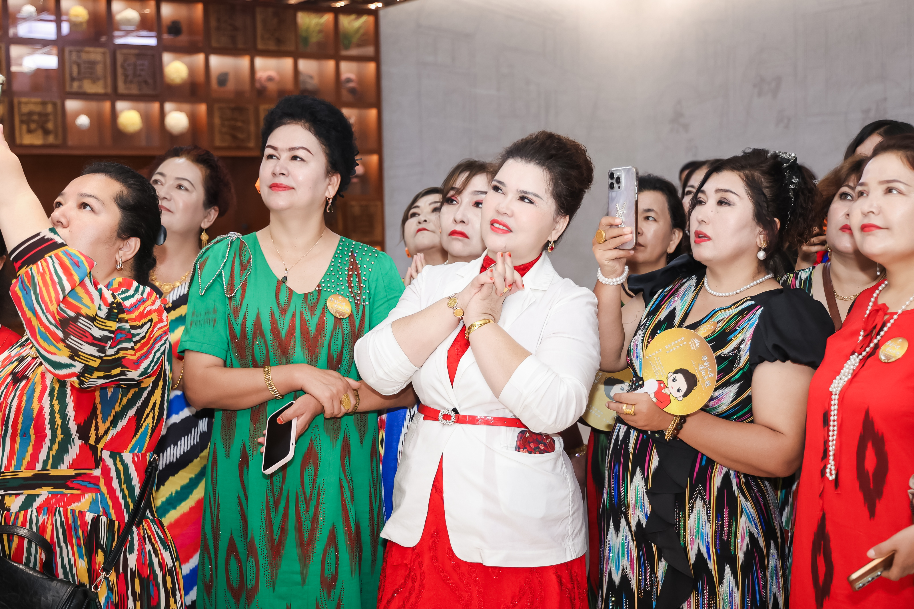 无限极微刊-活动现场3-2025-1102-梦想终有回响！直击2025无限极新晋业务总监闪耀时刻