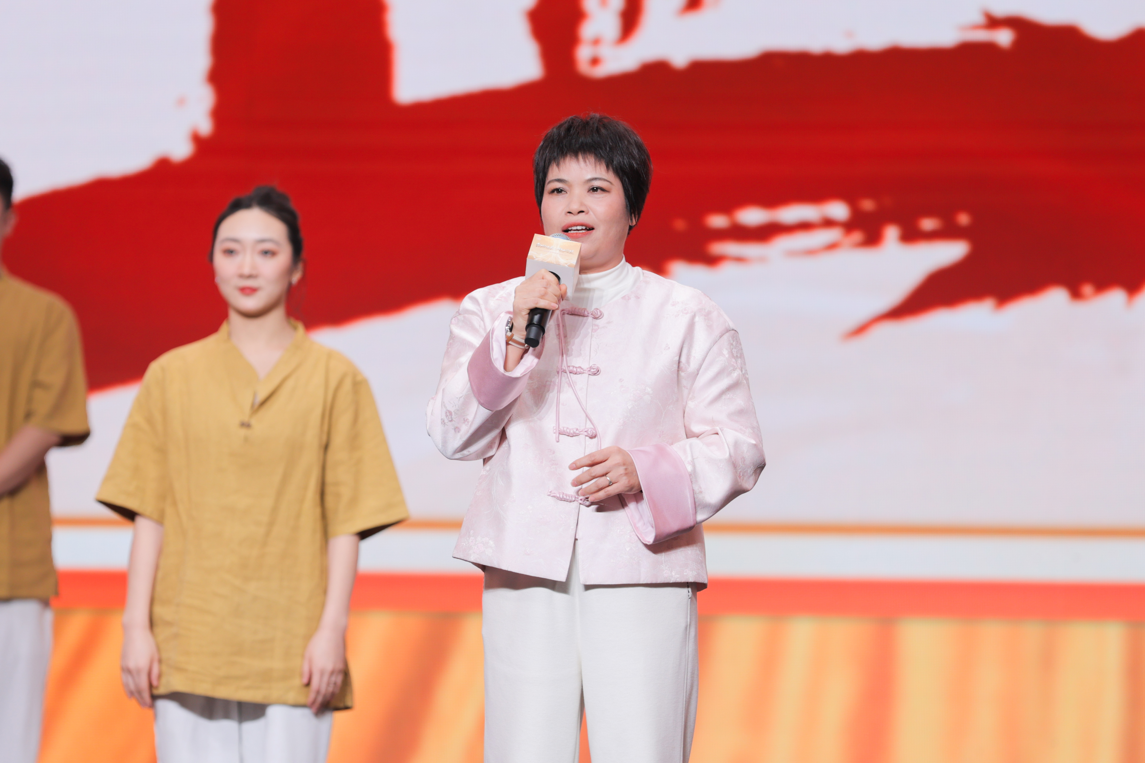 無(wú)限極微刊-全球年會(huì)活動(dòng)現(xiàn)場(chǎng)17-2026-0109推文插圖-2026無(wú)限極全球年會(huì)，一起見證信任的生長(zhǎng)