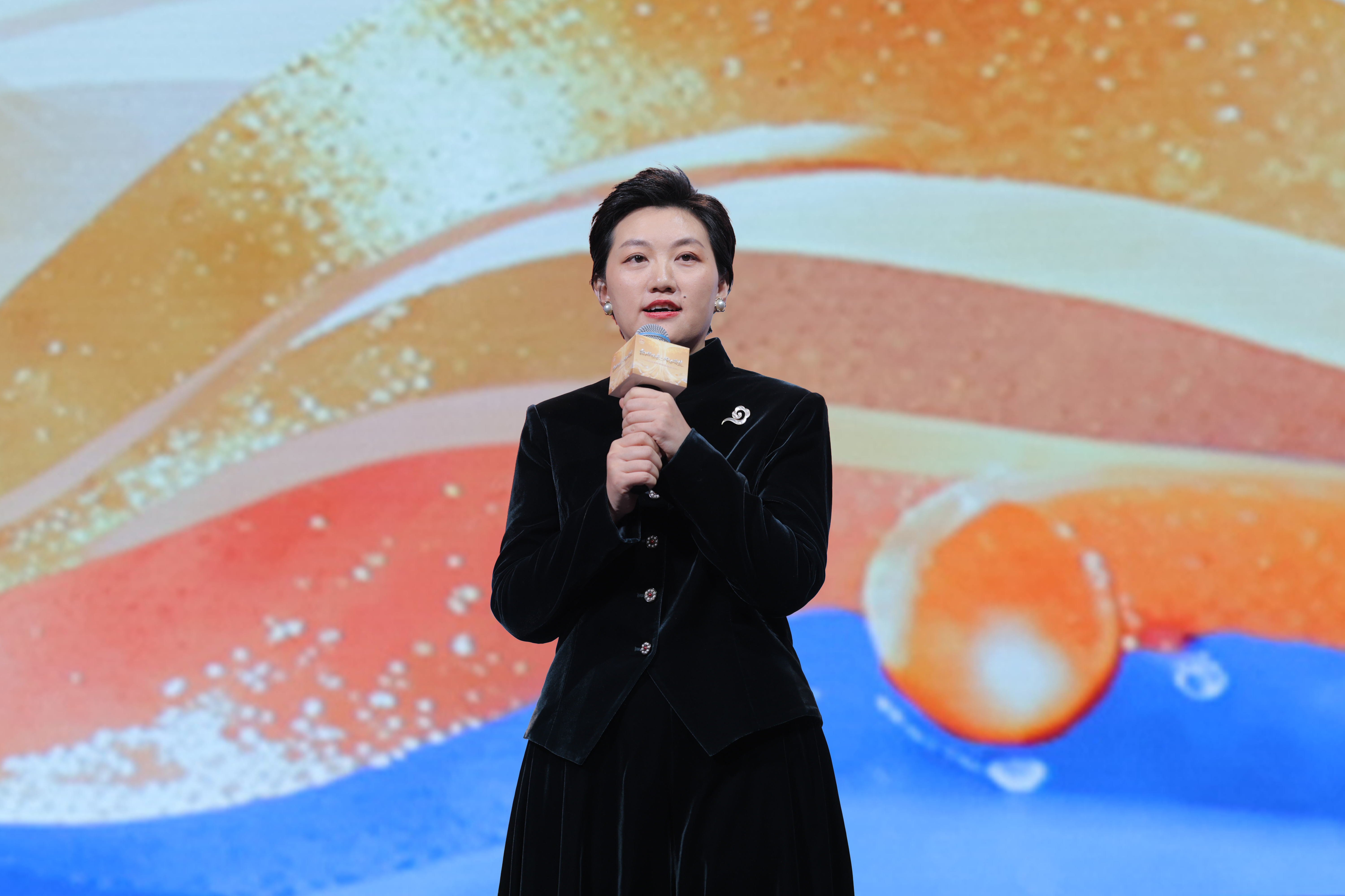 無(wú)限極微刊-活動(dòng)現(xiàn)場(chǎng)4-2026-0113推文插圖-為國(guó)民養(yǎng)生而生：新華網(wǎng)攜手無(wú)限極，共繪健康中國(guó)新圖景