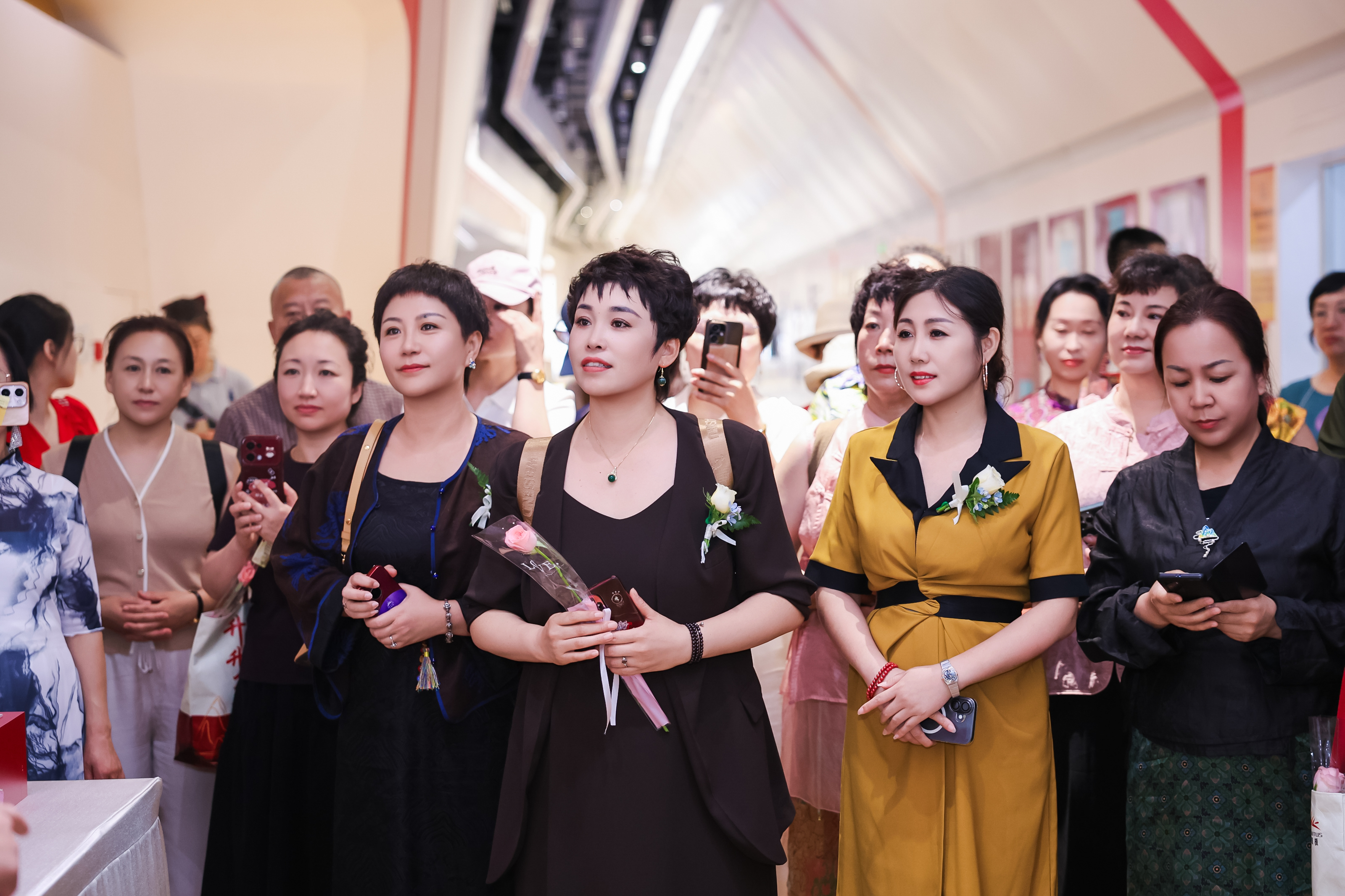 无限极微刊-表彰现场8-2026-0803-营口这场相聚，让改变被看见