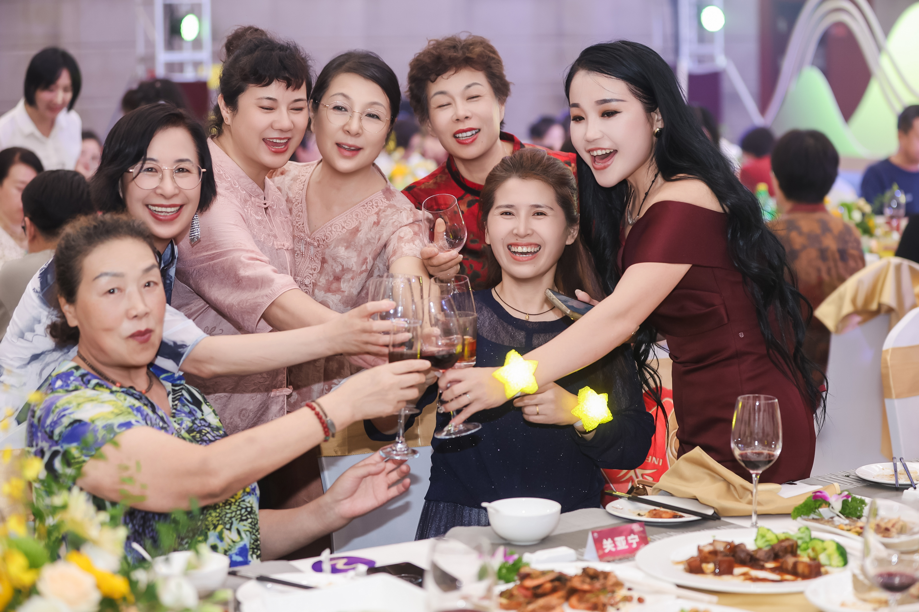 无限极微刊-表彰现场14-2026-0803-营口这场相聚，让改变被看见