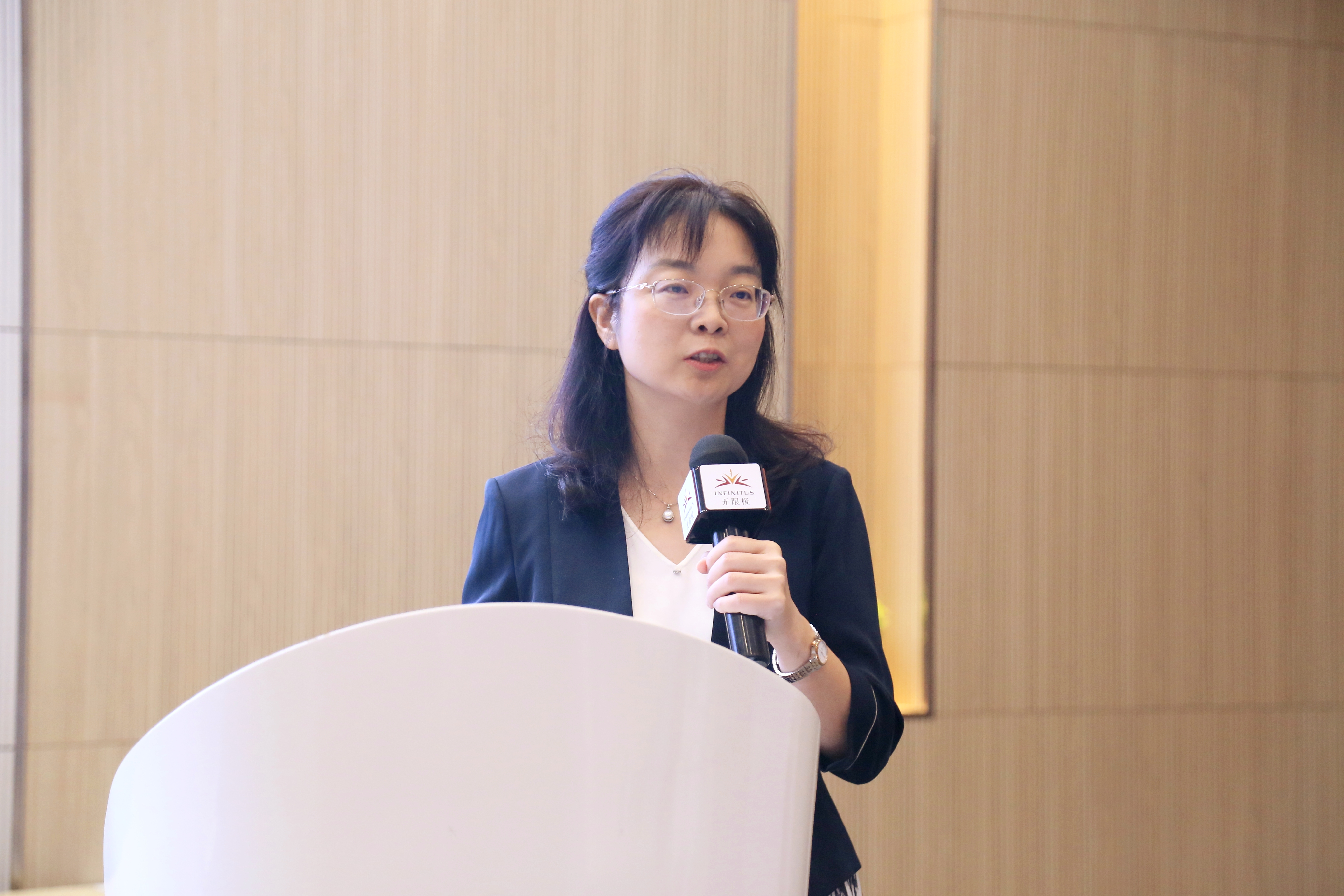 游丽君教授